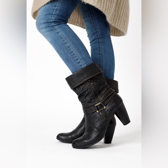 Fossil Shoes - FOSSIL Black Leather BOOTS size 8.5 in boot bag
